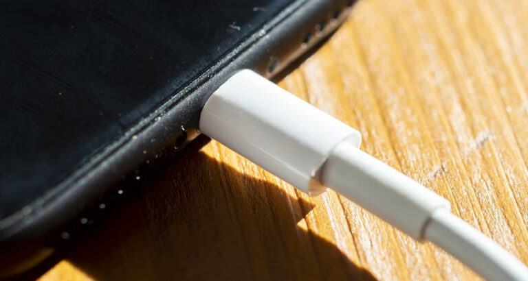 Never use a mobile phone that is charging. This Is Why!