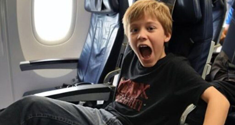 Boy didn’t stop kicking our seat during a very long Flight – Here’s what my dad did