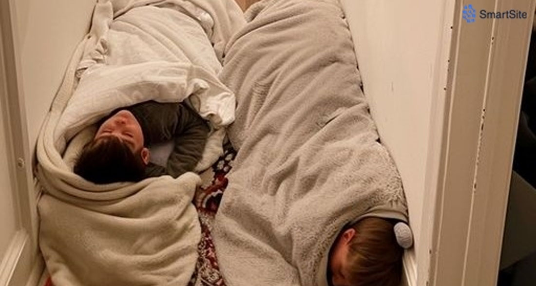 I Came Home to Find My Kids Sleeping in the Hallway — What My Husband Turned Their Bedroom into While I Was Away Made Me Feral