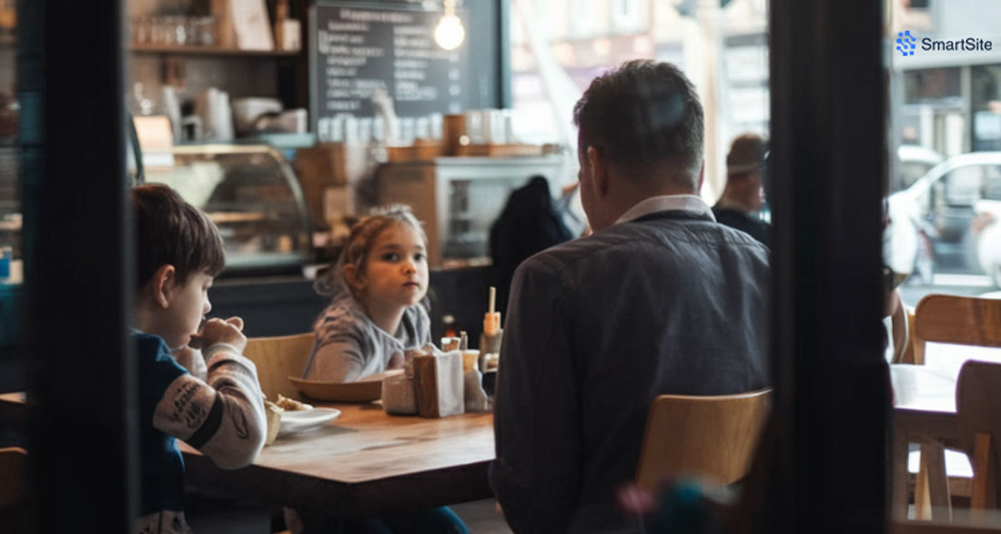 Little Kids Gave Me a Note after Their Dad Left Them in a Cafe — I Said ‘Oh My God’ Out Loud When I Read It