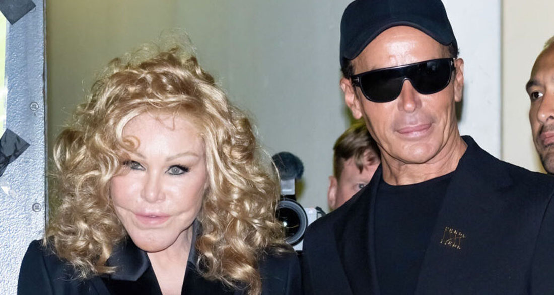 ‘Catwoman’ Jocelyn Wildenstein shares kisses in public