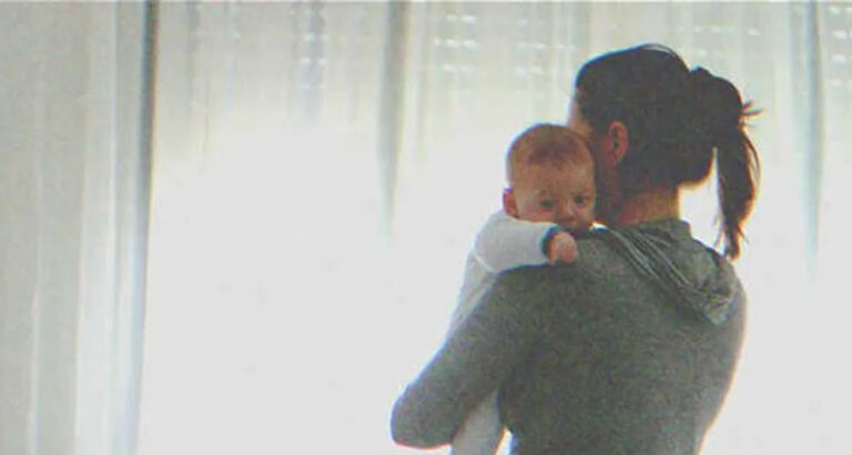 Man Divorces Wife After the Birth of Their Fifth Daughter, Accidentally Meets Her Years Later – Story of the Day