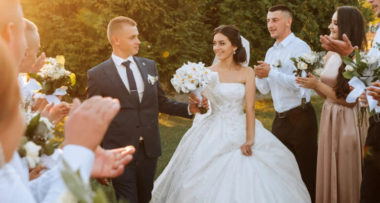 At Her Wedding, My Sister Was Acting Very Strange—Then Our Dad Took the Mic and Revealed the Shocking Truth