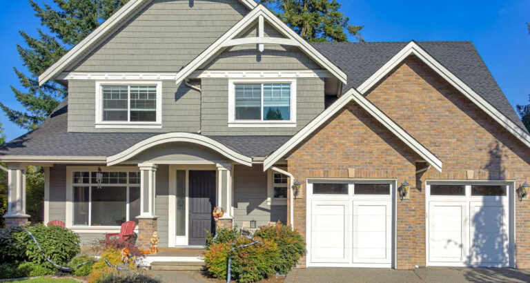 I Woke Up to a Realtor Showing My House to Buyers