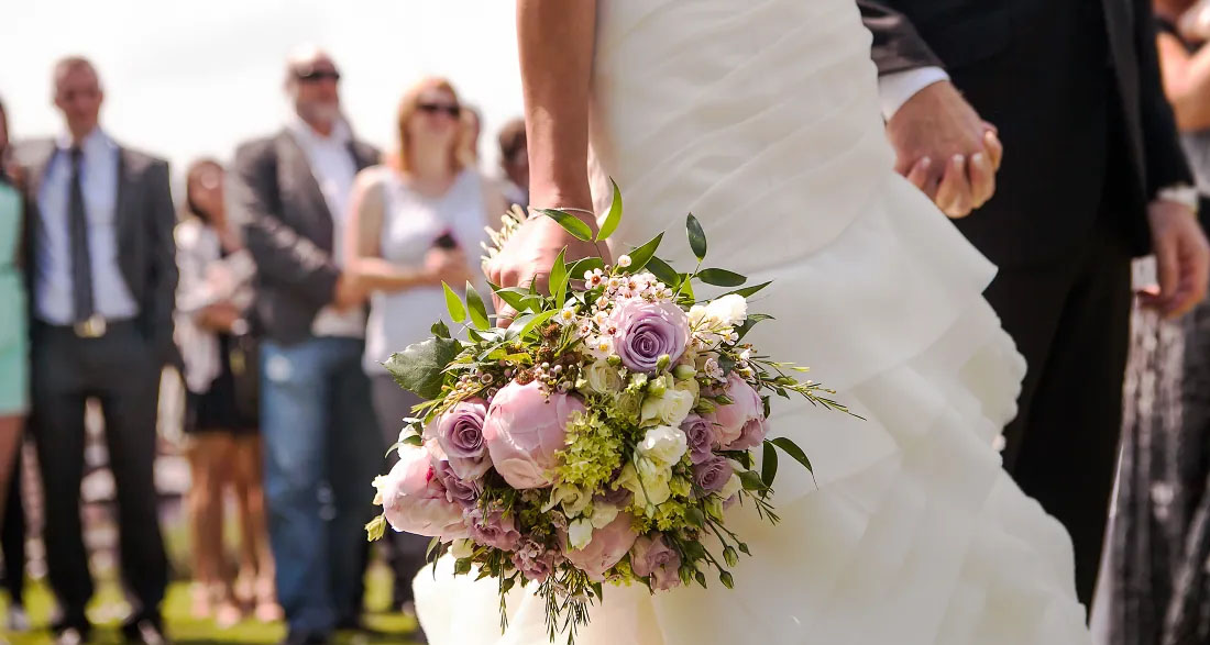 My Dad’s New Wife Kept Sabotaging My Mom and Calling Herself My ‘Bonus Mom’ – What She Did at My Wedding Was the Final Straw