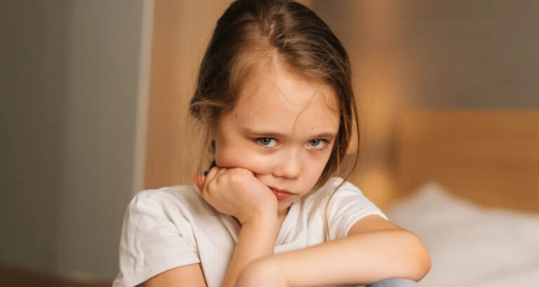 My Daughter Suddenly Began to Shun Her Dad Whom She Used to Adore – Her Explanation Left Me Dumbfounded