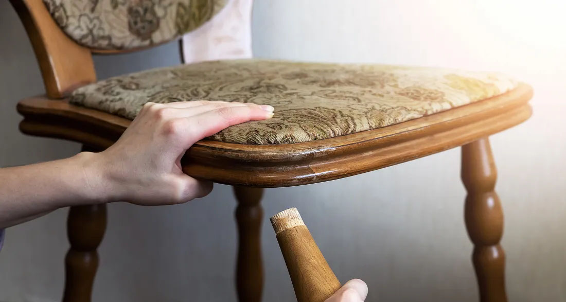 My MIL Wanted $500 After Her ‘Antique’ Chair Collapsed Under Me – I Thought It Was My Fault Until My FIL Stood Up