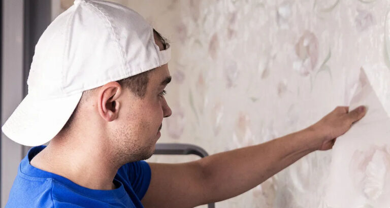 My Ex-Husband Tore Down the Wallpaper Because He ‘Paid for It’—But Then My Friend Called & Said: ‘You Won’t Believe What Just Happened to Him’