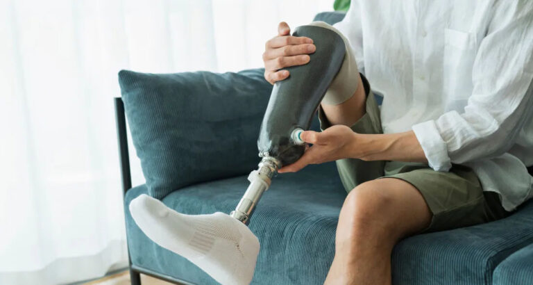 I Left Home to Buy a Toy for My Daughter’s Birthday – I Returned to Silence and a Note That Changed Everything