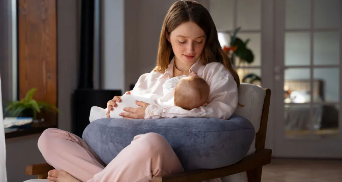 When I Returned from the Hospital with Our Newborn, My Husband Had Changed the Locks – Twenty Hours Later, He Showed Up, Pounding and Screaming