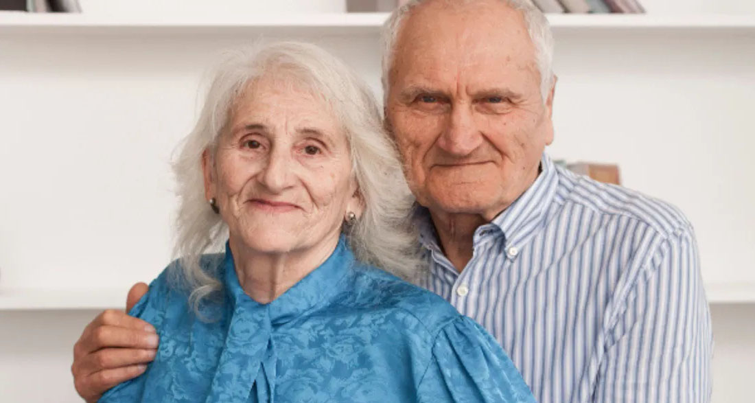 For 63 Years, My Husband Gave Me Flowers Every Valentine’s Day – After He Died, Another Bouquet Arrived, Along with Keys to an Apartment That Held His Secret