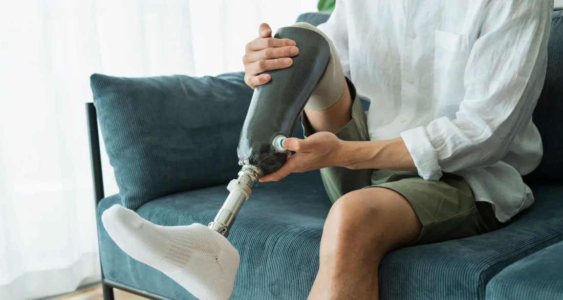 I Left Home to Buy a Toy for My Daughter’s Birthday – I Returned to Silence and a Note That Changed Everything