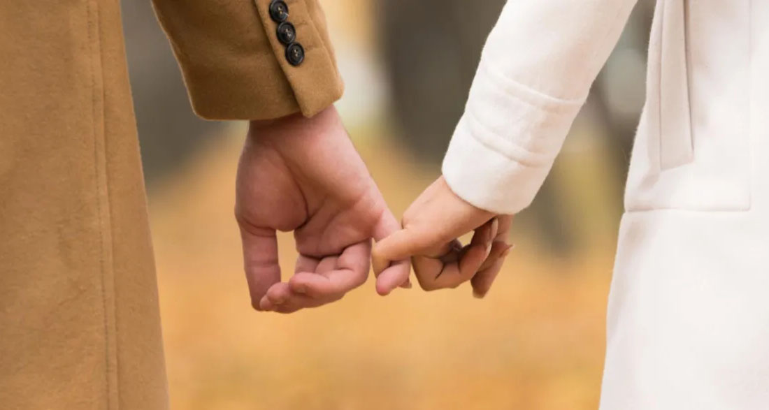My Son Brought His Fiancée Home for Dinner – When She Took Off Her Coat, I Recognized the Necklace I Buried 25 Years Ago