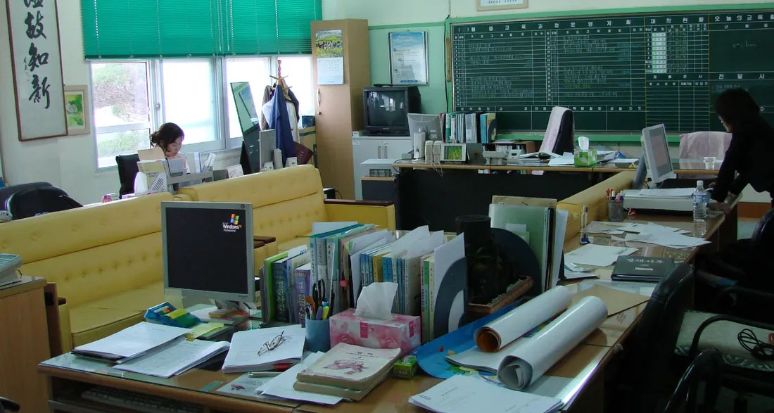 My Future DIL Laughed at My $45,000 Suburban Teacher Salary – What My Son Did Next Made the Entire Room Stand Still