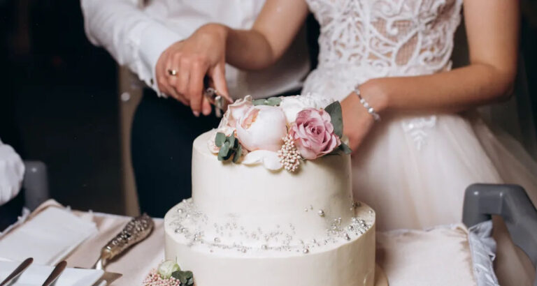 My Groom Smashed My Face Into the Cake During the Cake Cutting as a ‘Joke’ – I Was on the Verge of Tears When My Brother Shocked Everyone